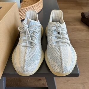 Yeezy 350 V2 Cloud White Non Reflective